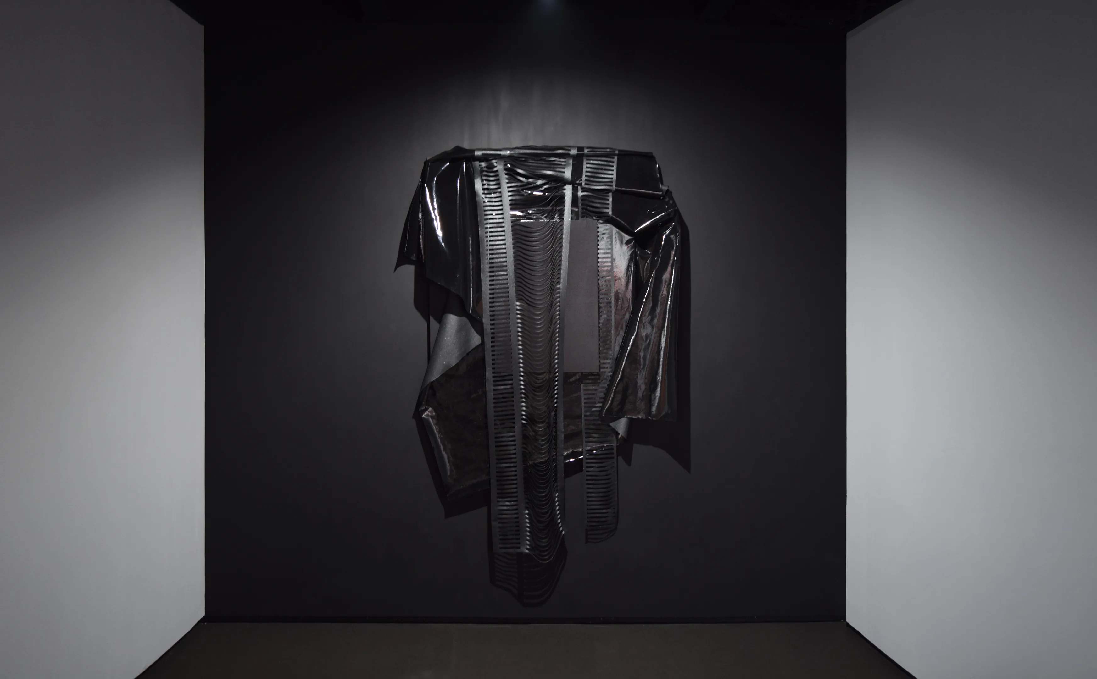 Black Path, installation view, Mobius Gallery, 2017 © Claudia Braileanu, 2017